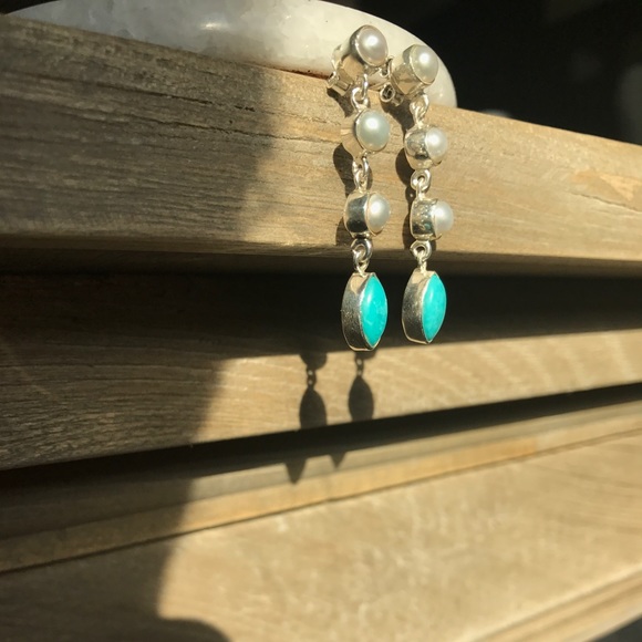 New Mexico 925 6mm Pearl & Turquoise Earrings - Picture 1 of 3